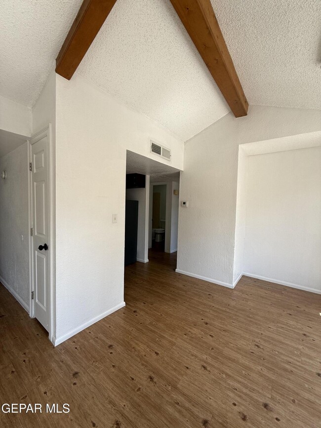 Building Photo - 1670 Jones Ln