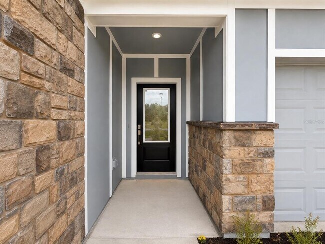 Building Photo - 817 HOUSE Blvd