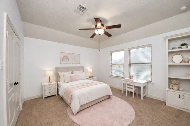 Building Photo - 10410 Mossback Pine Rd