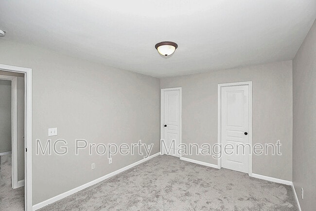 Building Photo - 162 Brookshire Dr