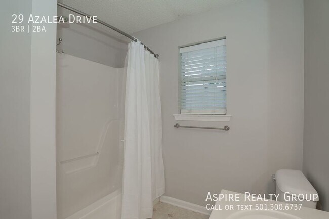 Building Photo - 29 Azalea Dr