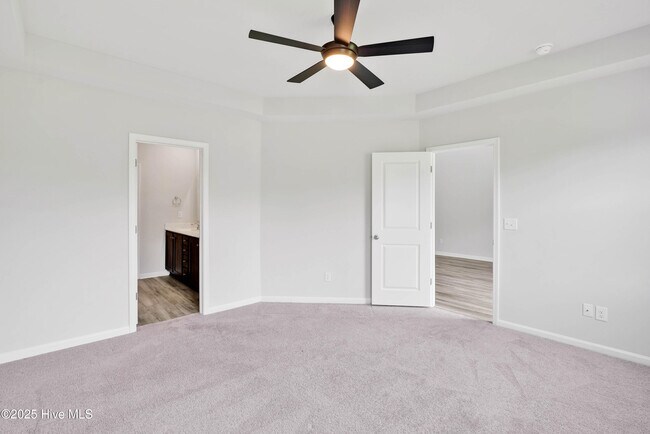Building Photo - 7606 Knightbell Cir