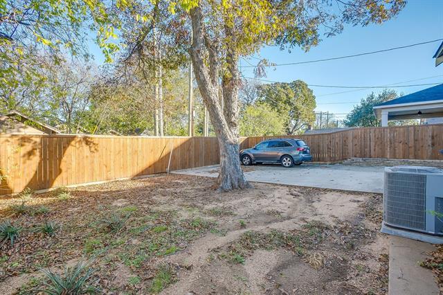 Building Photo - 3103 Odessa Ave