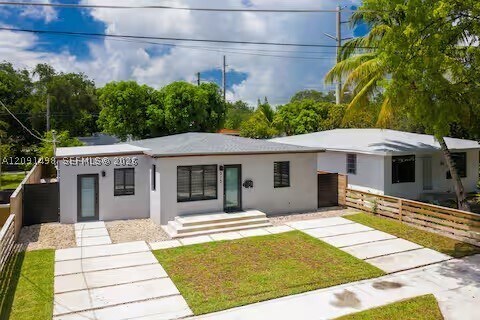 Building Photo - 315 NW 40th St