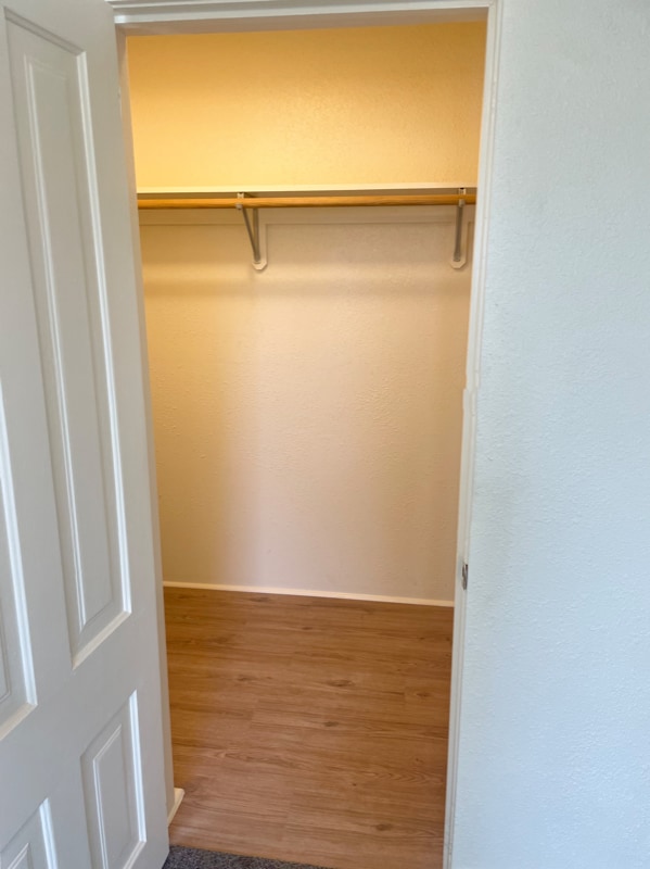 Building Photo - 3830 Green Meadow Dr