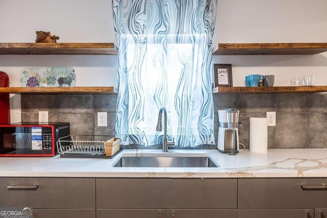 Building Photo - 4350 Welcome All Rd