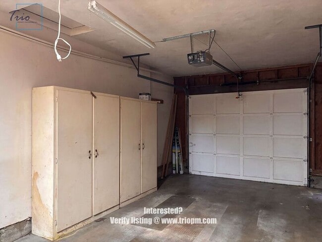 Building Photo - 1398 Corum Ave