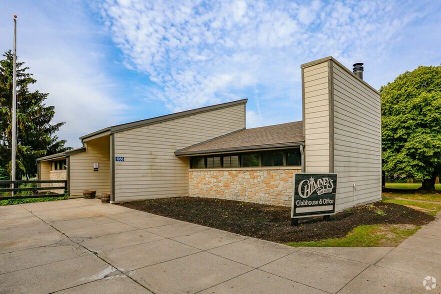 Chimneys of Oak Creek Apartments 1956 Chimney Ln Kettering OH 45440