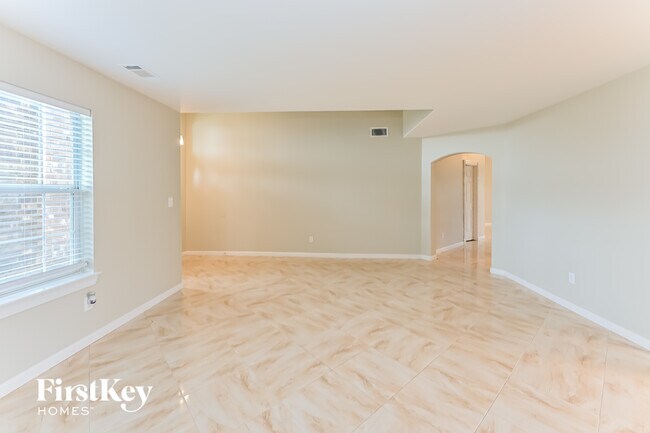 Building Photo - 7230 Wimberly Oaks Ln