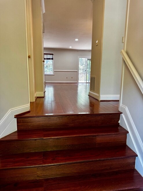 Building Photo - 7743 Jewelweed Ct