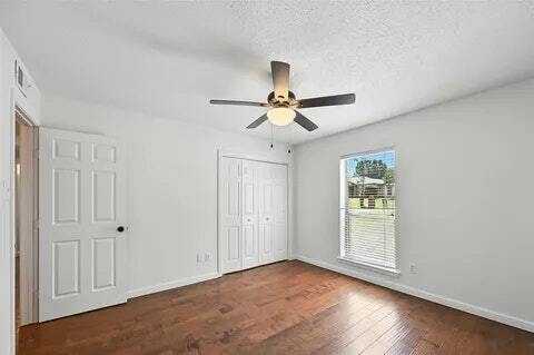 Building Photo - 2733 E Wentwood Dr