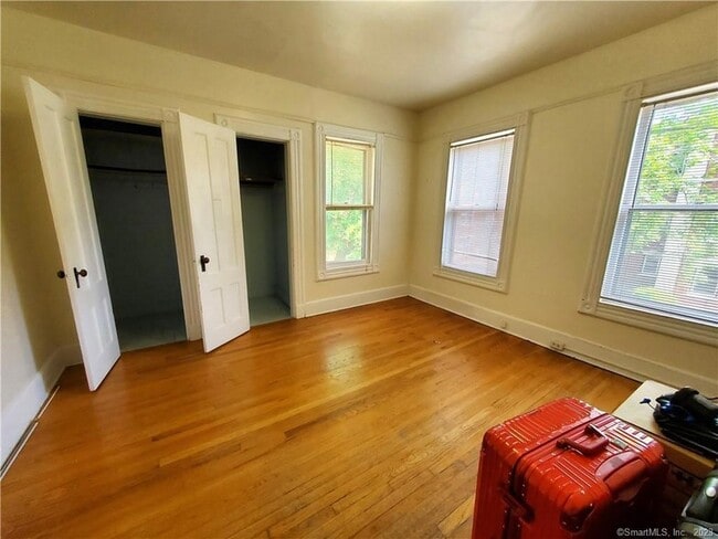 Building Photo - 388 Whitney Ave