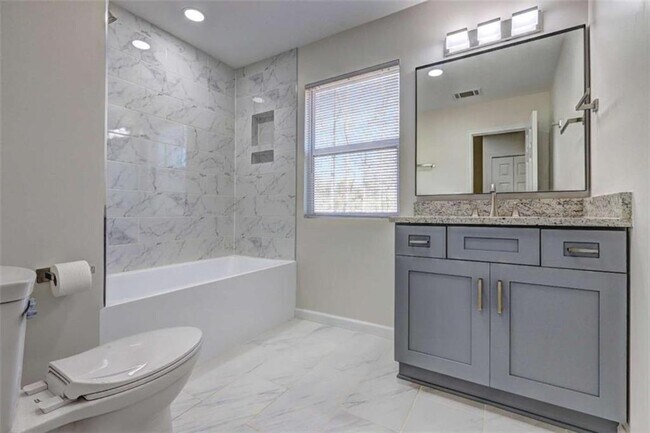 Building Photo - 95 Pine Grove Cir