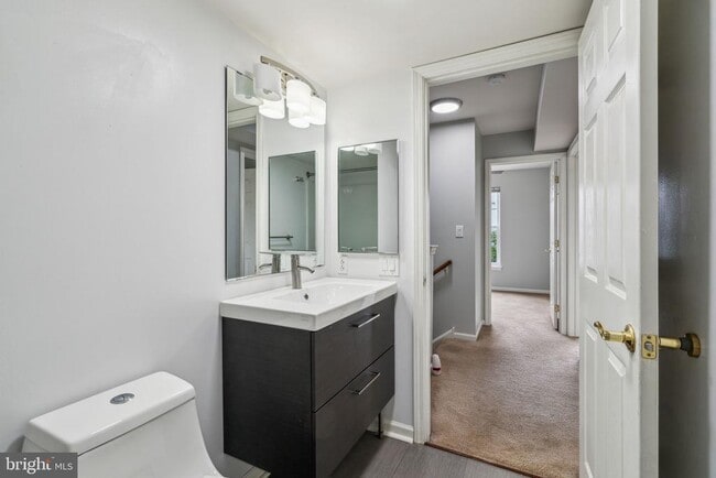 Building Photo - 1303 N 7th St