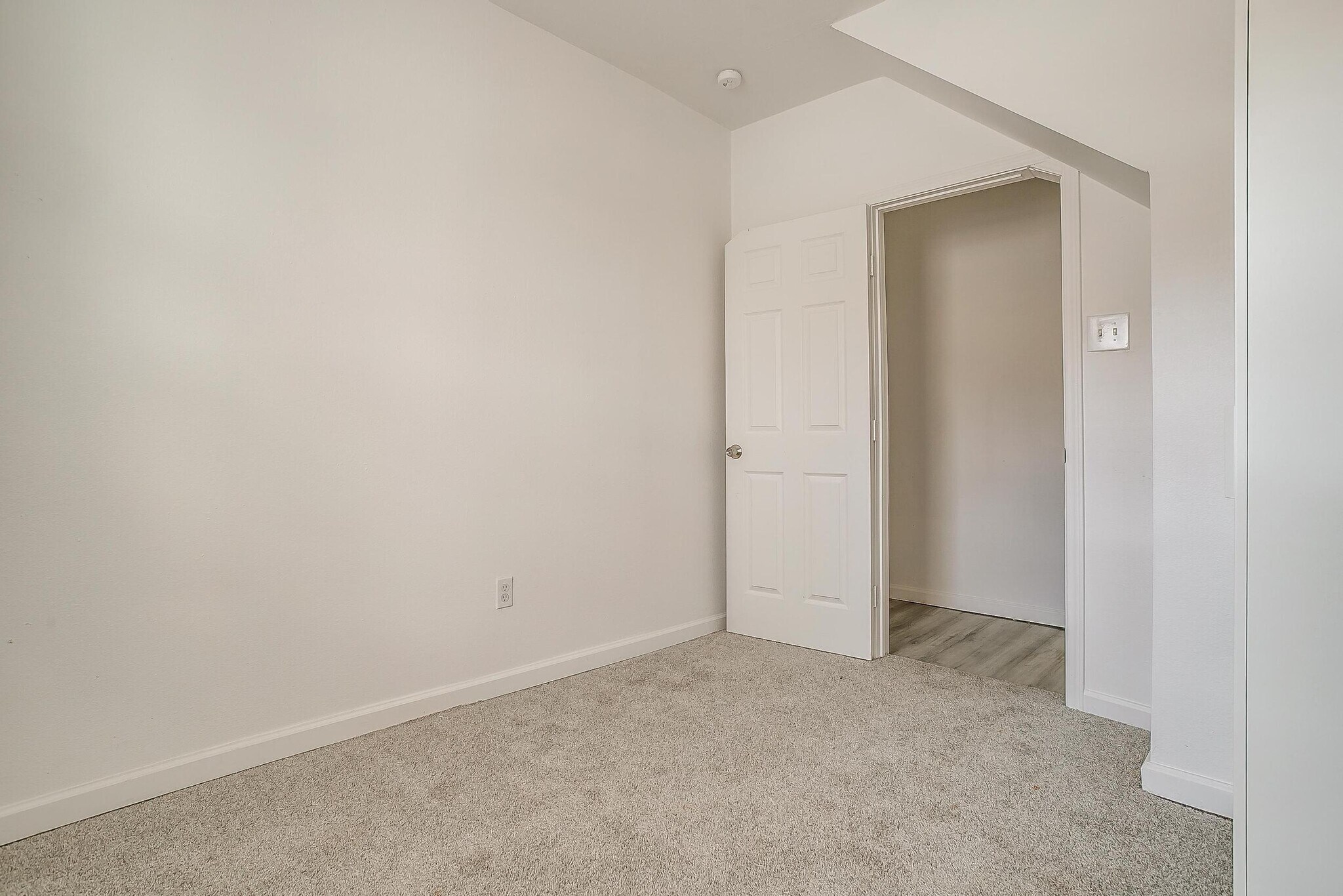 Building Photo - 2722 E Vickery Blvd