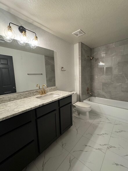 Building Photo - 2801 Chancellorsville Dr