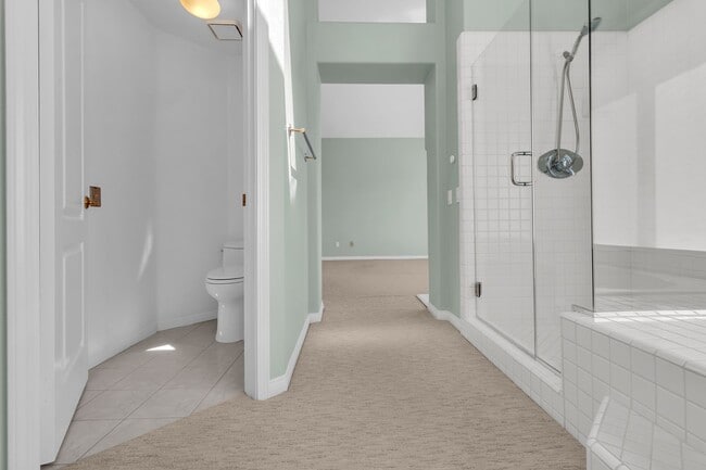 Building Photo - 12 Bergamo