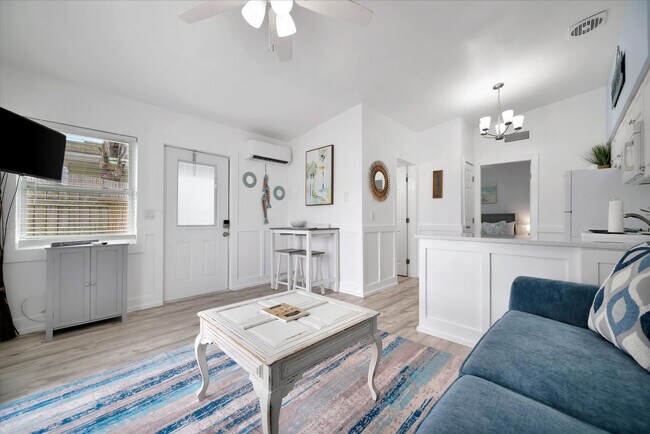 Building Photo - 711 E Gulf Blvd