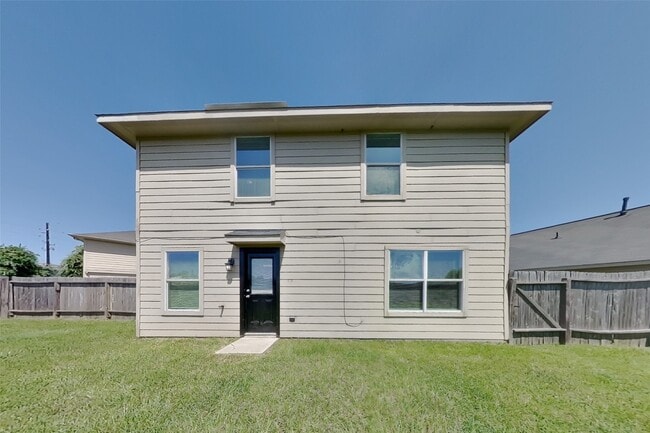 Building Photo - 21402 Palma Grove Way
