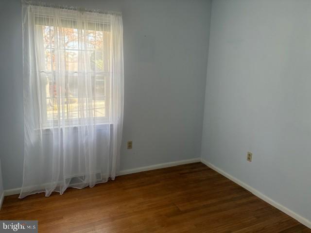 Building Photo - 7 Larchwood Rd