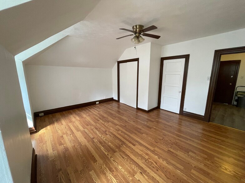 Bedroom 1 - 341 S Aiken Ave