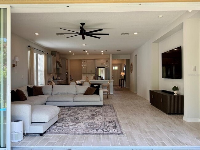 Building Photo - 2679 Ridgetop Ln