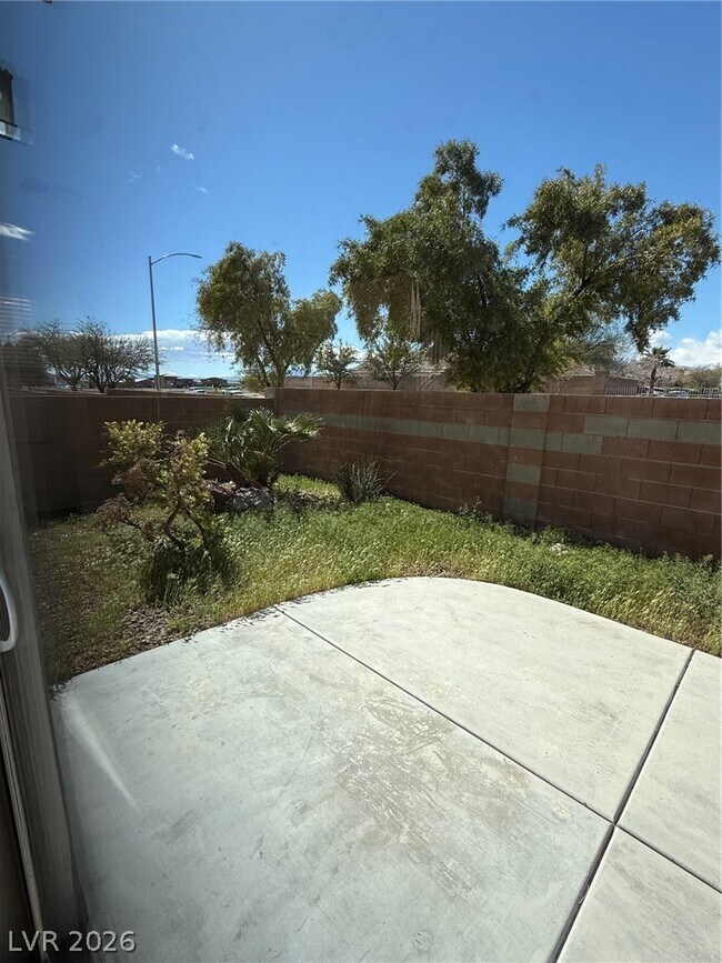 Building Photo - 5721 Mt Athos St