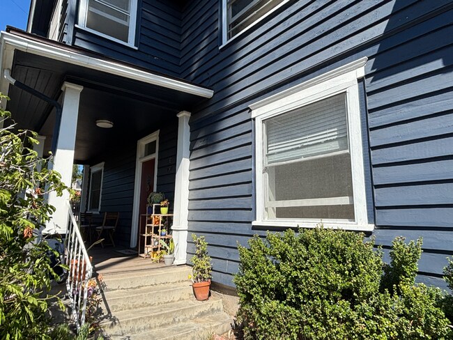 Building Photo - Tyler &amp; Maryland Duplex