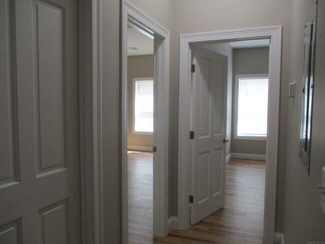 Building Photo - 1484 CT-171