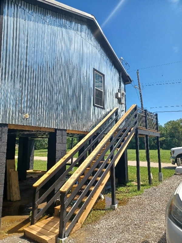 Building Photo - 10055 Batia Ave