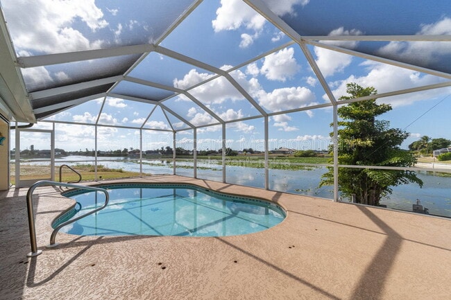 Building Photo - 304 NW 12th Ln