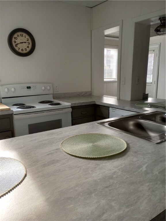 Building Photo - 602 Porter St