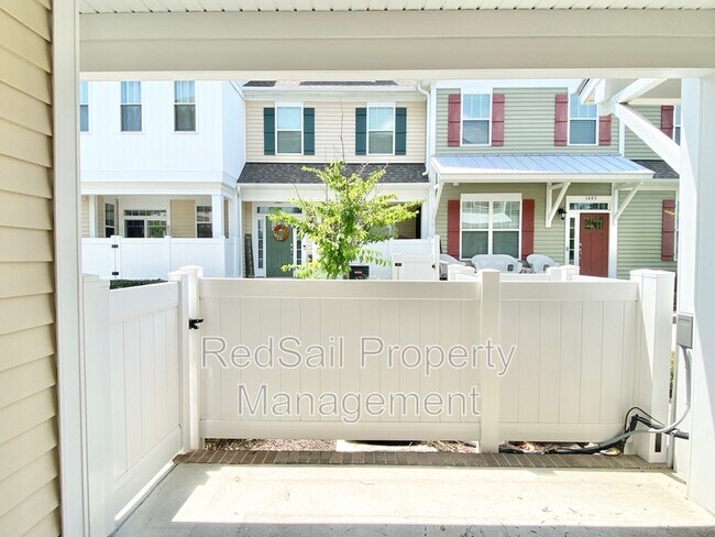 Building Photo - 1008 Celia Ct