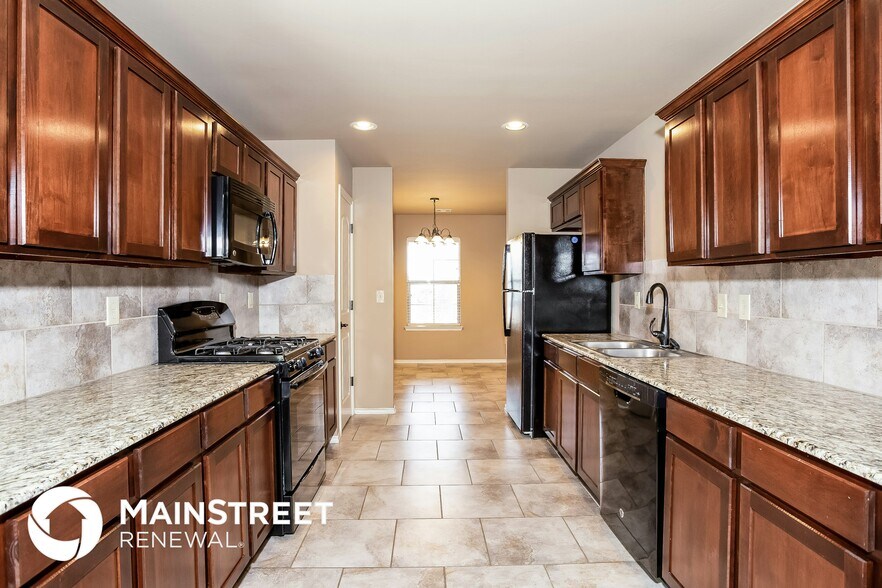 Building Photo - 7412 Comrade Ln