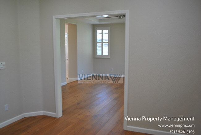 Building Photo - 3750 Jennieke Ct