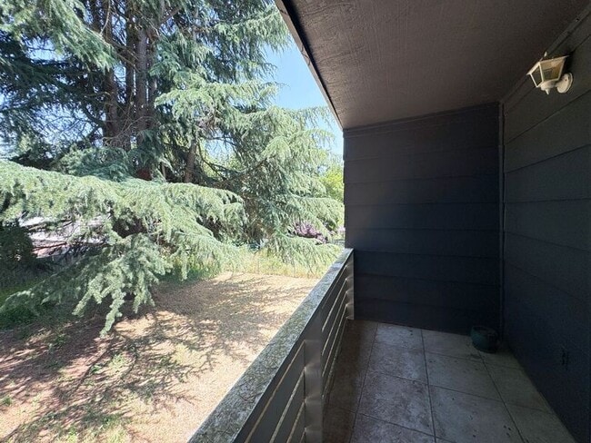 Building Photo - 519 Cinderella Loop