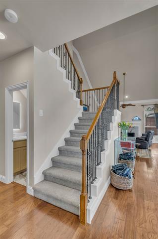Building Photo - 6120 Brookhollow Dr