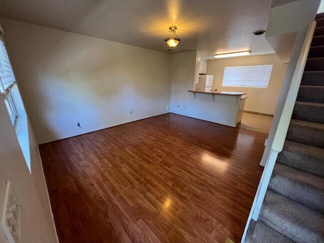 Building Photo - 830 Parcel St