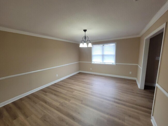 Building Photo - 117 Glenora Ct