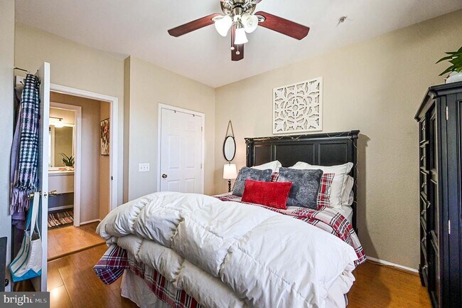 Building Photo - 1570 Spring Gate Dr.