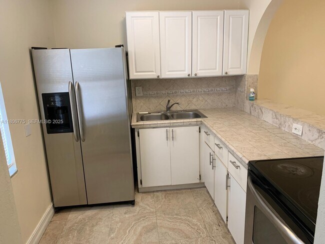 Building Photo - 505 NW 177th St