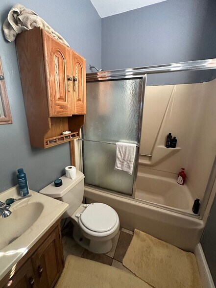 Building Photo - 2317 Flora St