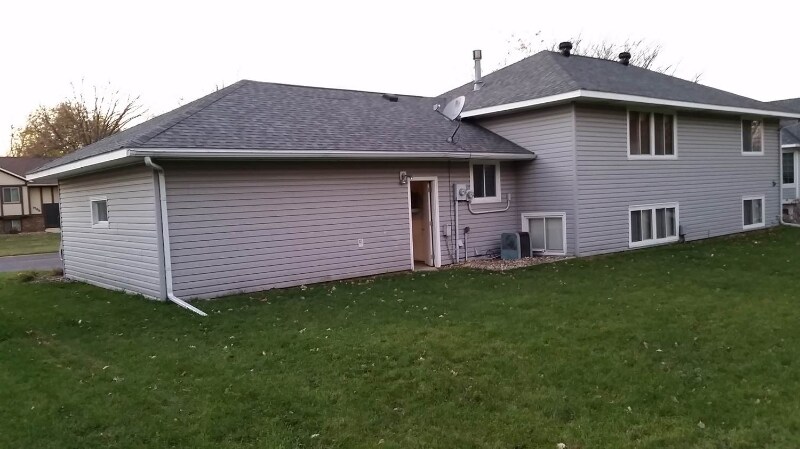 Building Photo - 1765 3rd Ave NE