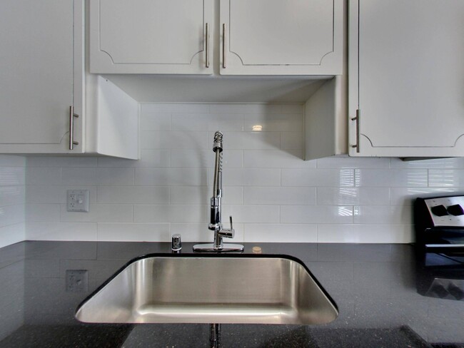 Kitchen - Californian Villas