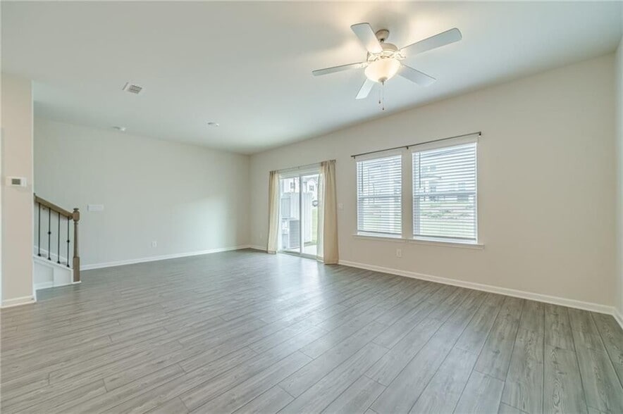 Building Photo - 1412 Villageside Ct