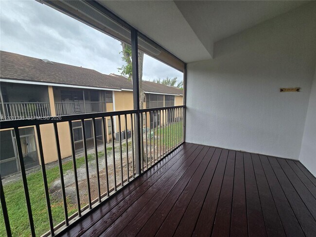 Building Photo - 2231 SW 80th Terrace