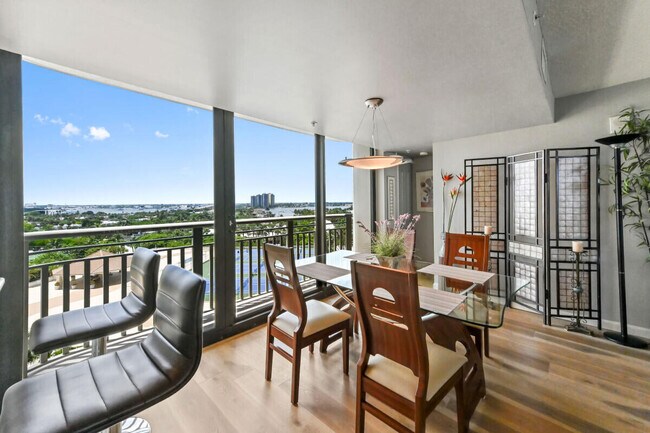 Building Photo - 3000 N Ocean Dr