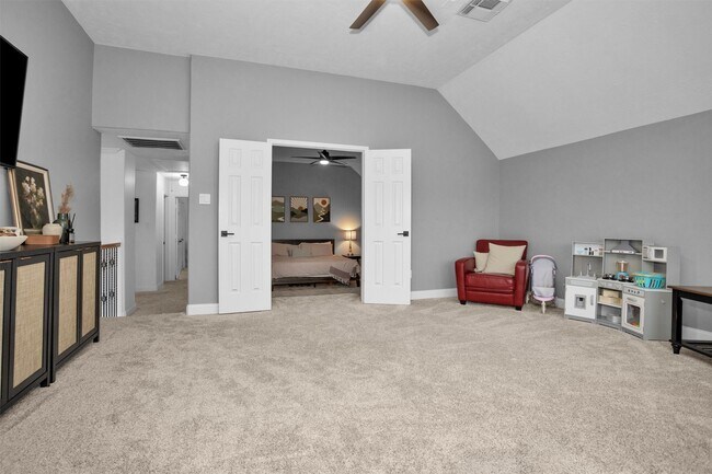 Building Photo - 3006 E Lake Falls Cir