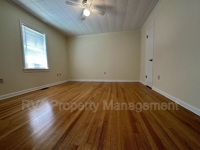 Building Photo - 12070 Karen Dr