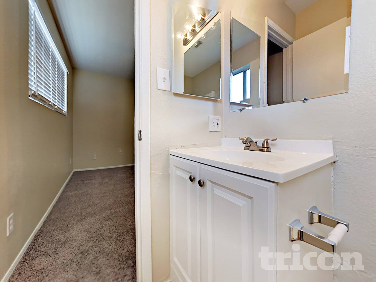 Building Photo - 11448 N 46th Ave